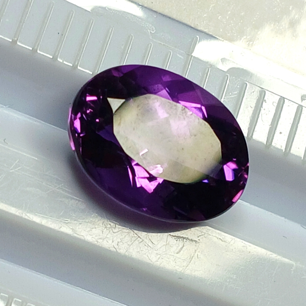 Bold Oval Purple Amethyst 14x10mm